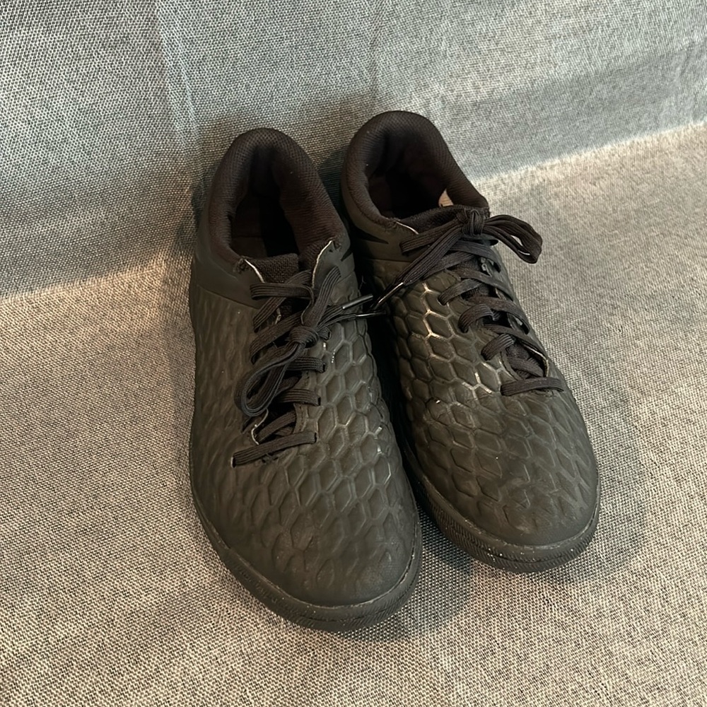 Nike Hypervenom Indoor Soccer Shoes Black Men’s 7.5 Futsal Athletic